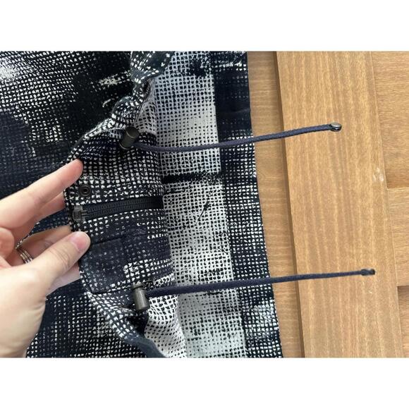 Akris Punto Italian Fabric Cropped Zip Up Jacket Navy Blue Women’s size 8 - Picture 12 of 12